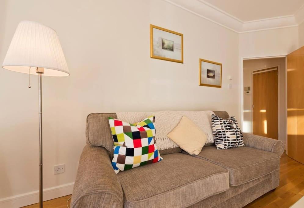Luxury Apartment In D1 Dublin Eksteriør billede